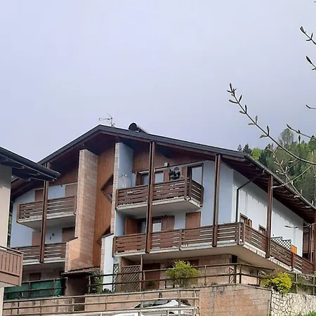 Apartment Primavera Azzurra *